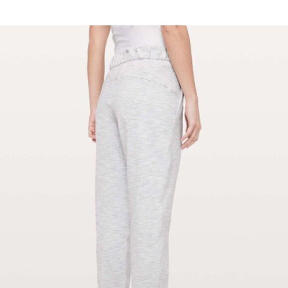 LULULEMON On The Fly Pant Size 6 - Picture 7 of 12